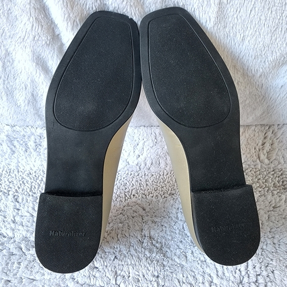 Naturalizer “champagne” gold slip on flat loafer US 6 New - Picture 7 of 10